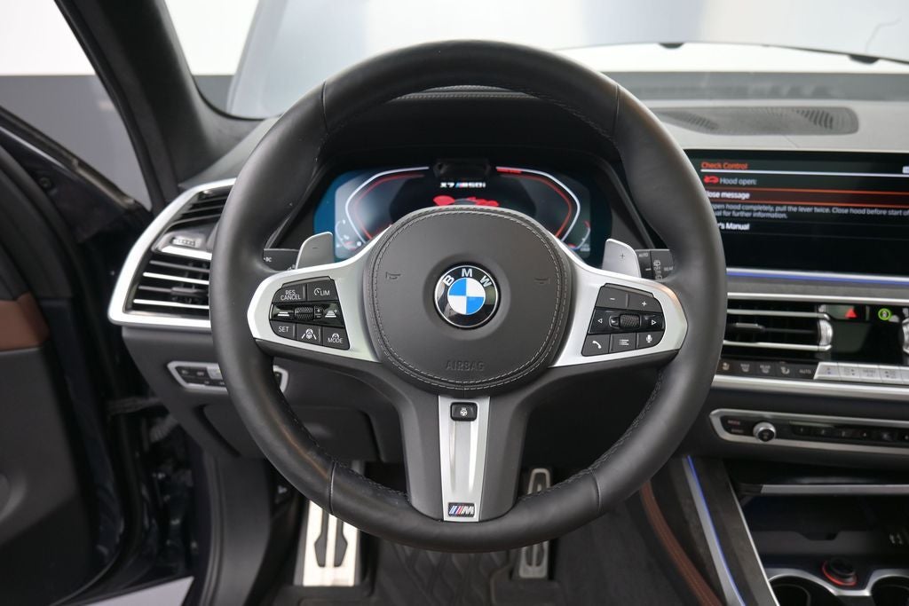 2022 BMW X7 M50i