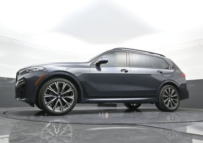 2022 BMW X7 M50i