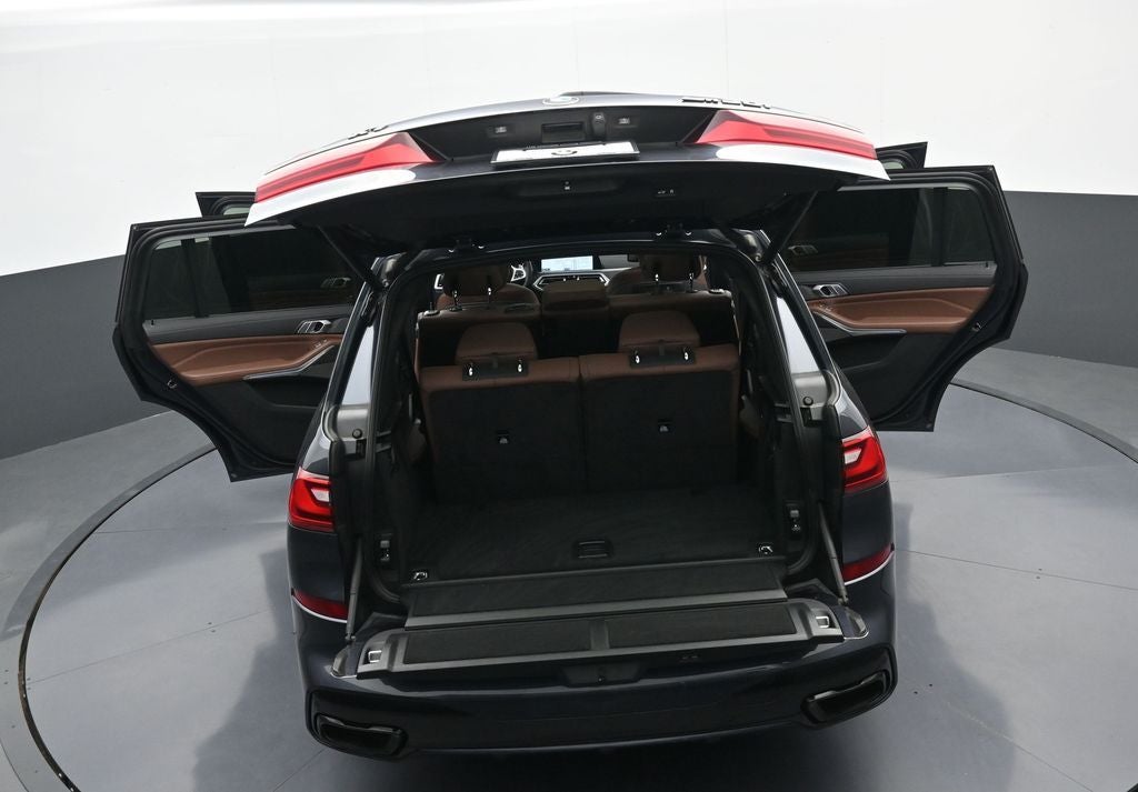 2022 BMW X7 M50i