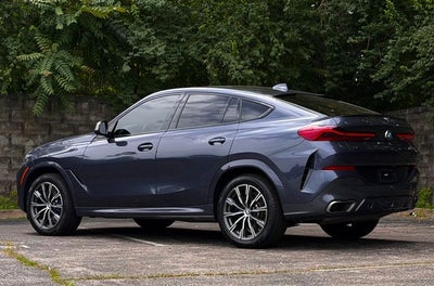 2022 BMW X6 M50i