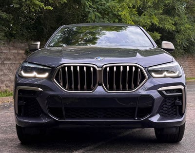 2022 BMW X6 M50i