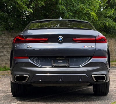 2022 BMW X6 M50i