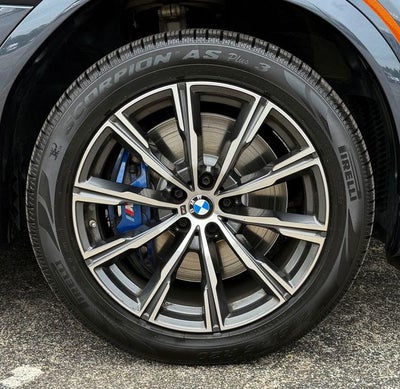 2022 BMW X6 M50i