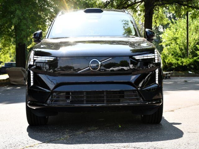 2025 Volvo EX90 Twin Motor Performance Ultra 6-Seater