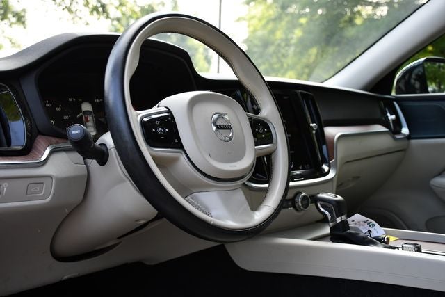 2019 Volvo S60 T5 Momentum