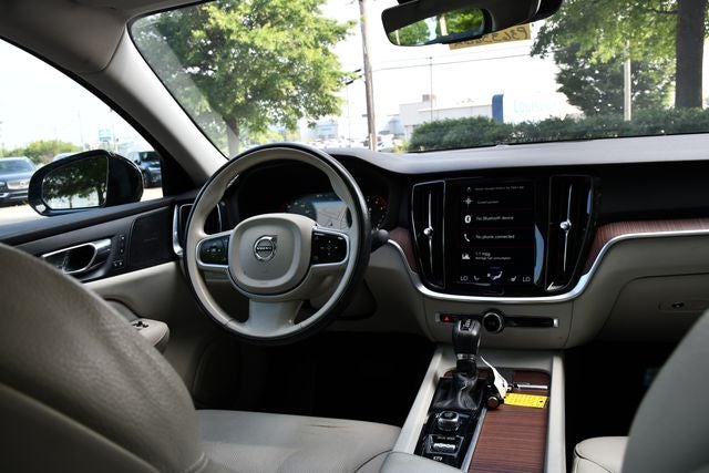 2019 Volvo S60 T5 Momentum