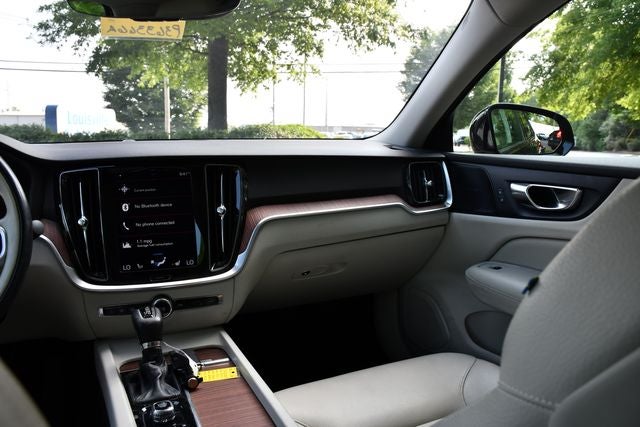2019 Volvo S60 T5 Momentum