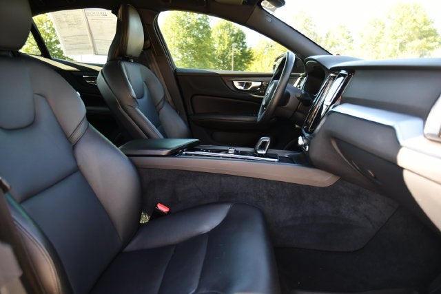 2023 Volvo S60 B5 Plus Black Edition