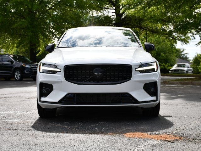 2023 Volvo S60 B5 Plus Black Edition