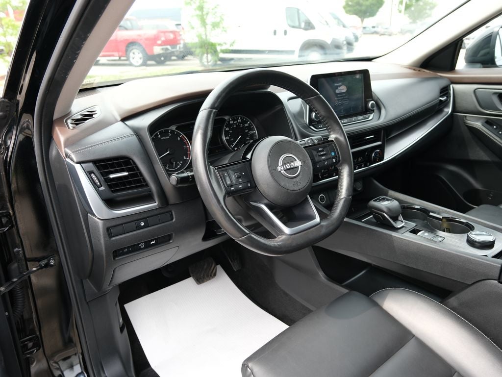 2023 Nissan Rogue SV Midnight