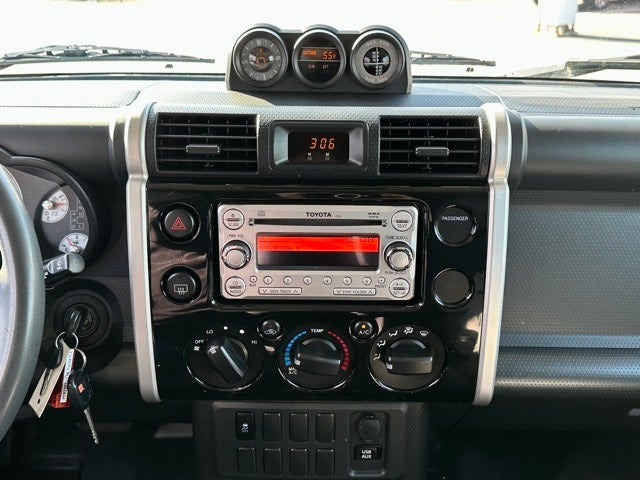 2014 Toyota FJ Cruiser Base