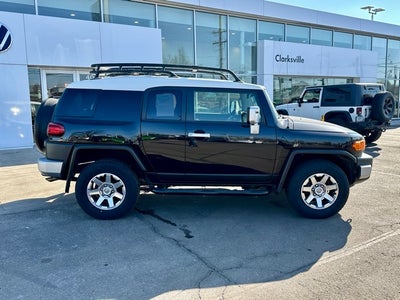 2014 Toyota FJ Cruiser Base