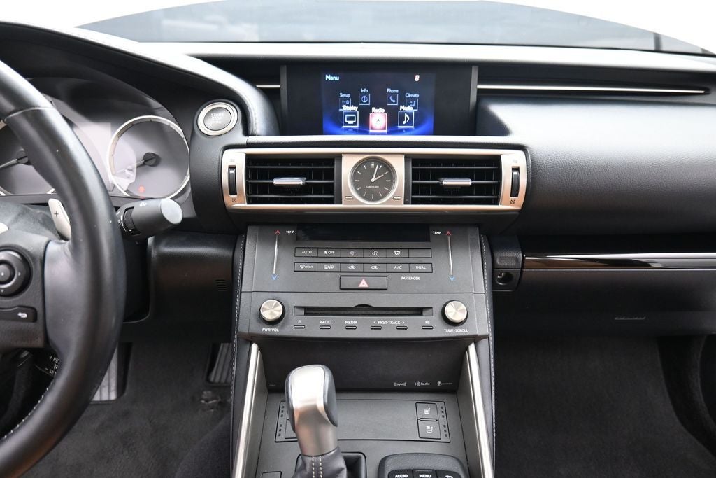 2016 Lexus IS 300