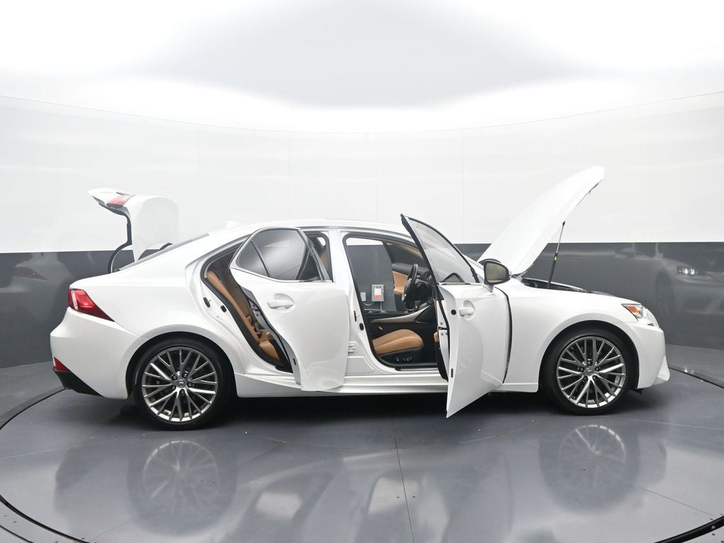 2016 Lexus IS 300