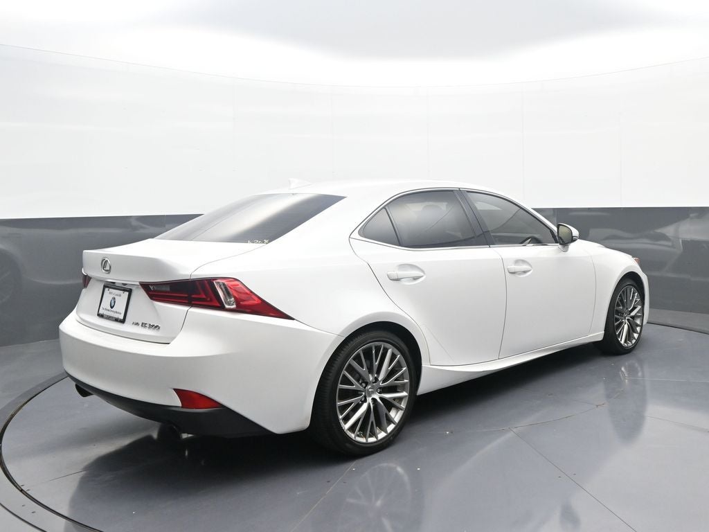 2016 Lexus IS 300