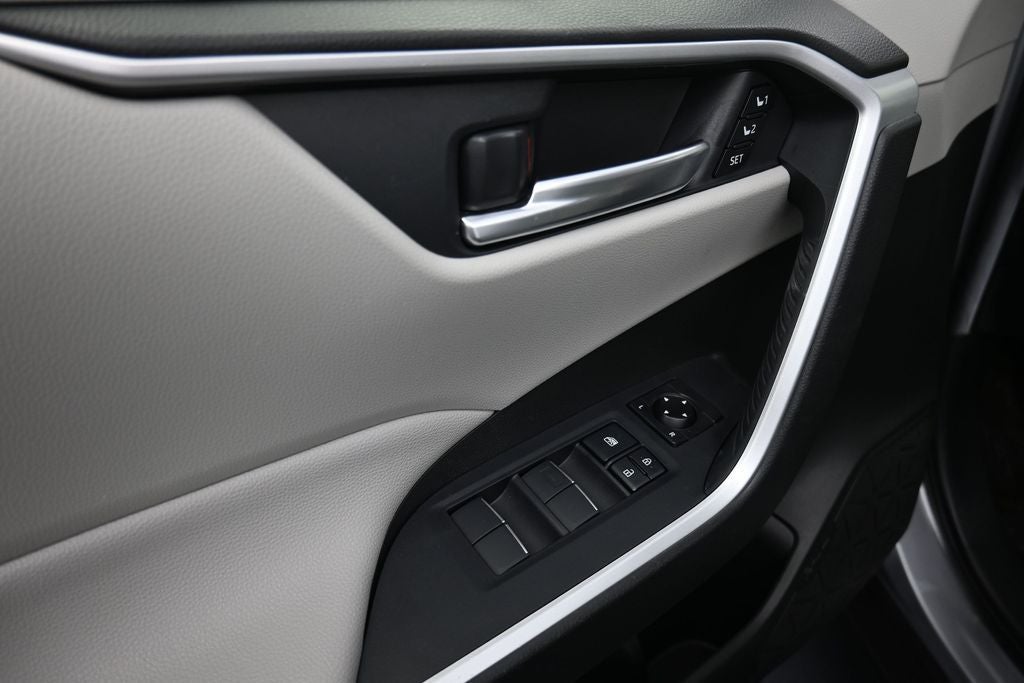 2021 Toyota RAV4 Hybrid Hybrid XLE Premium