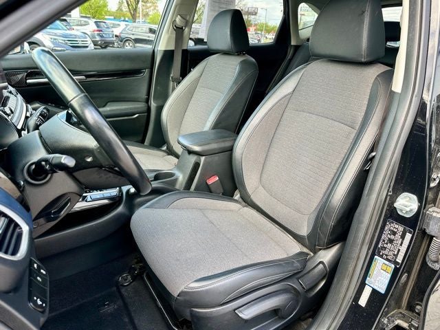 2022 Kia Seltos S