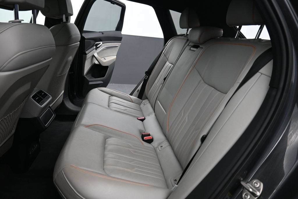 2024 Audi Q8 e-tron Prestige