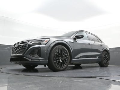 2024 Audi Q8 e-tron Prestige