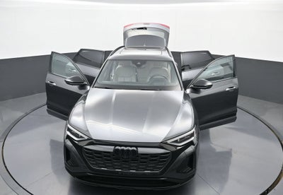 2024 Audi Q8 e-tron Prestige