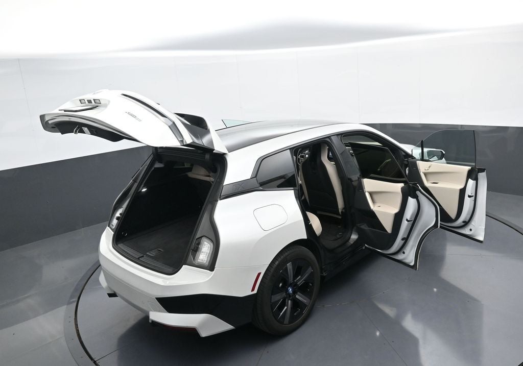 2024 BMW iX xDrive50
