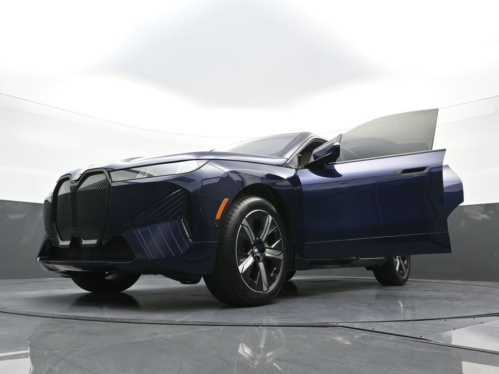 2026 BMW iX xDrive45