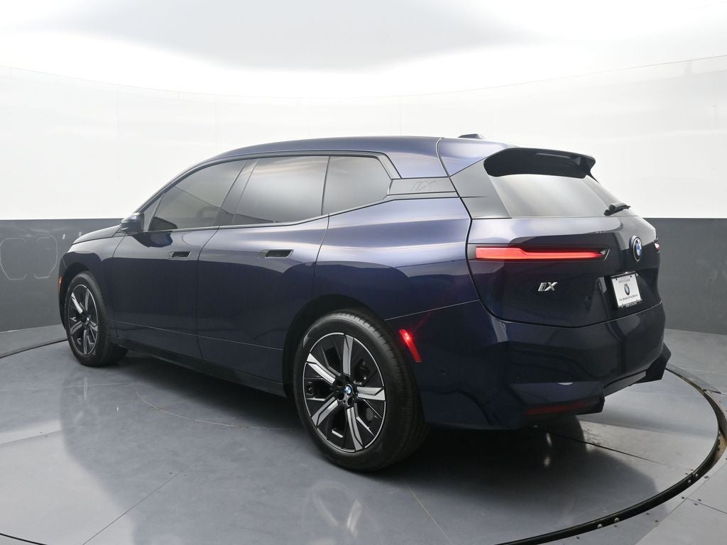 2026 BMW iX xDrive45