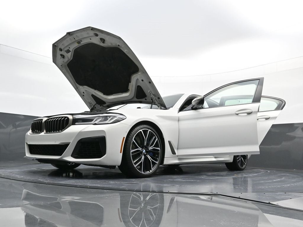 2023 BMW 5 Series M550i xDrive