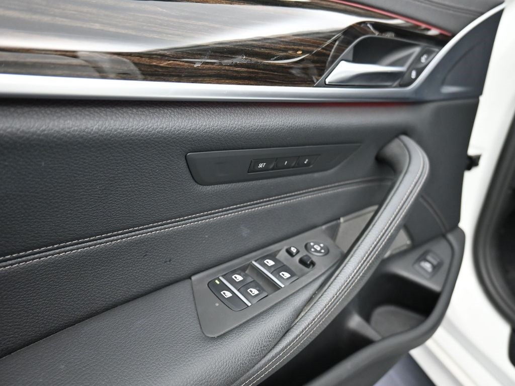 2023 BMW 5 Series M550i xDrive