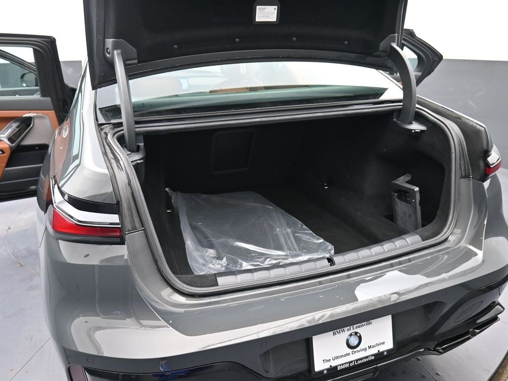 2023 BMW 7 Series 760i xDrive