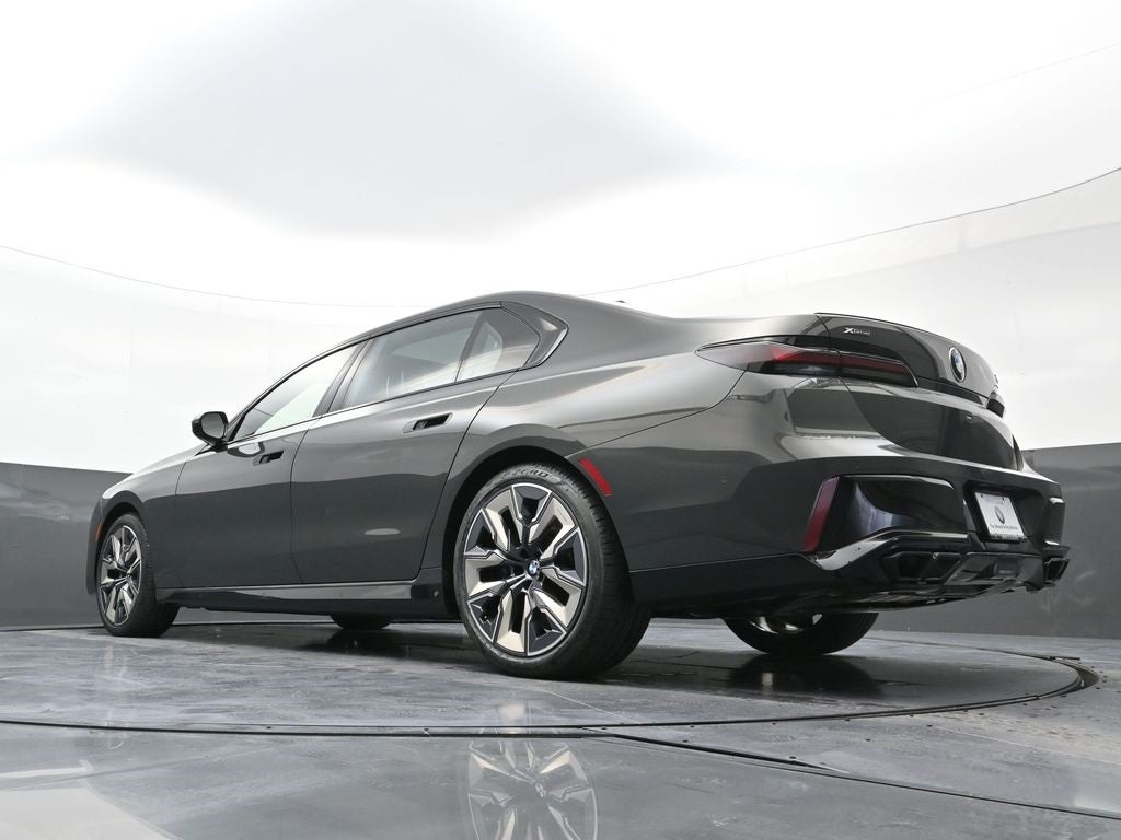 2023 BMW 7 Series 760i xDrive