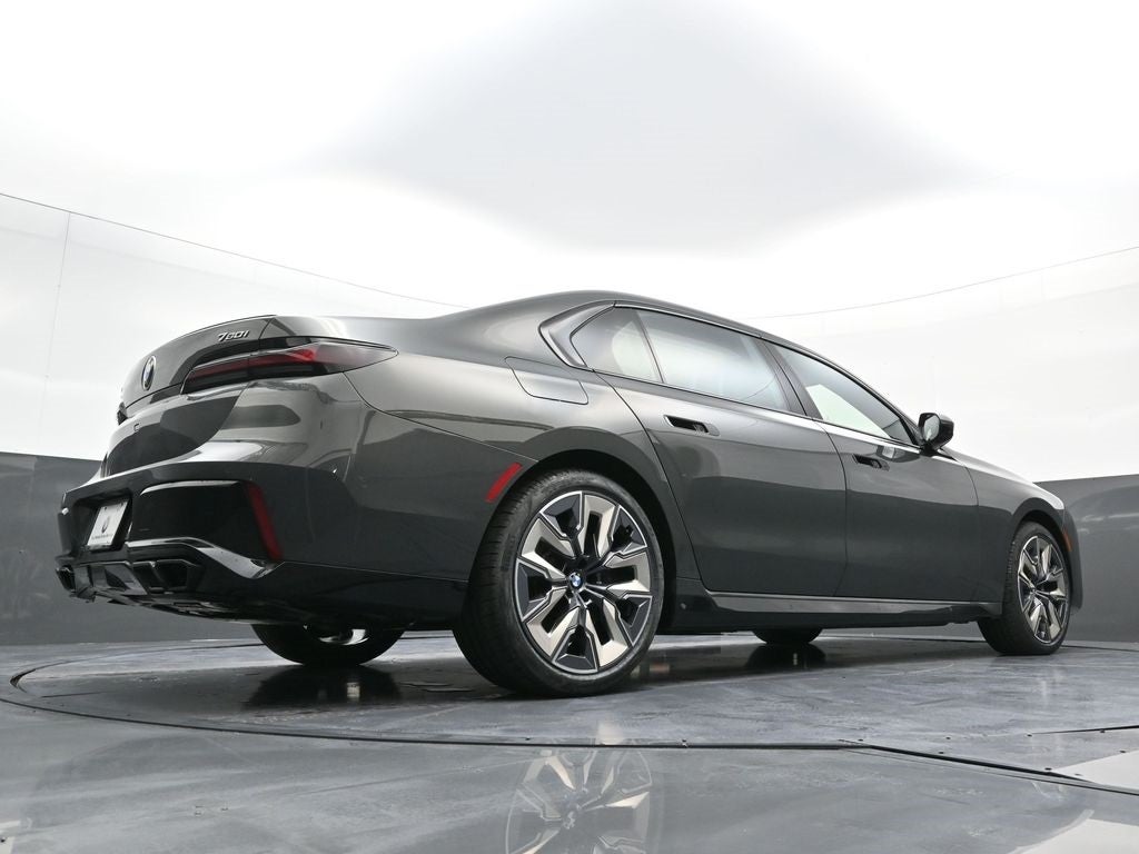 2023 BMW 7 Series 760i xDrive