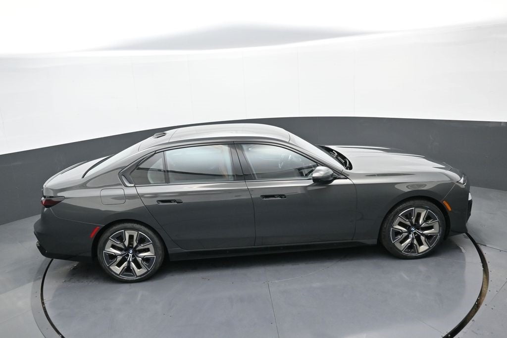 2023 BMW 7 Series 760i xDrive