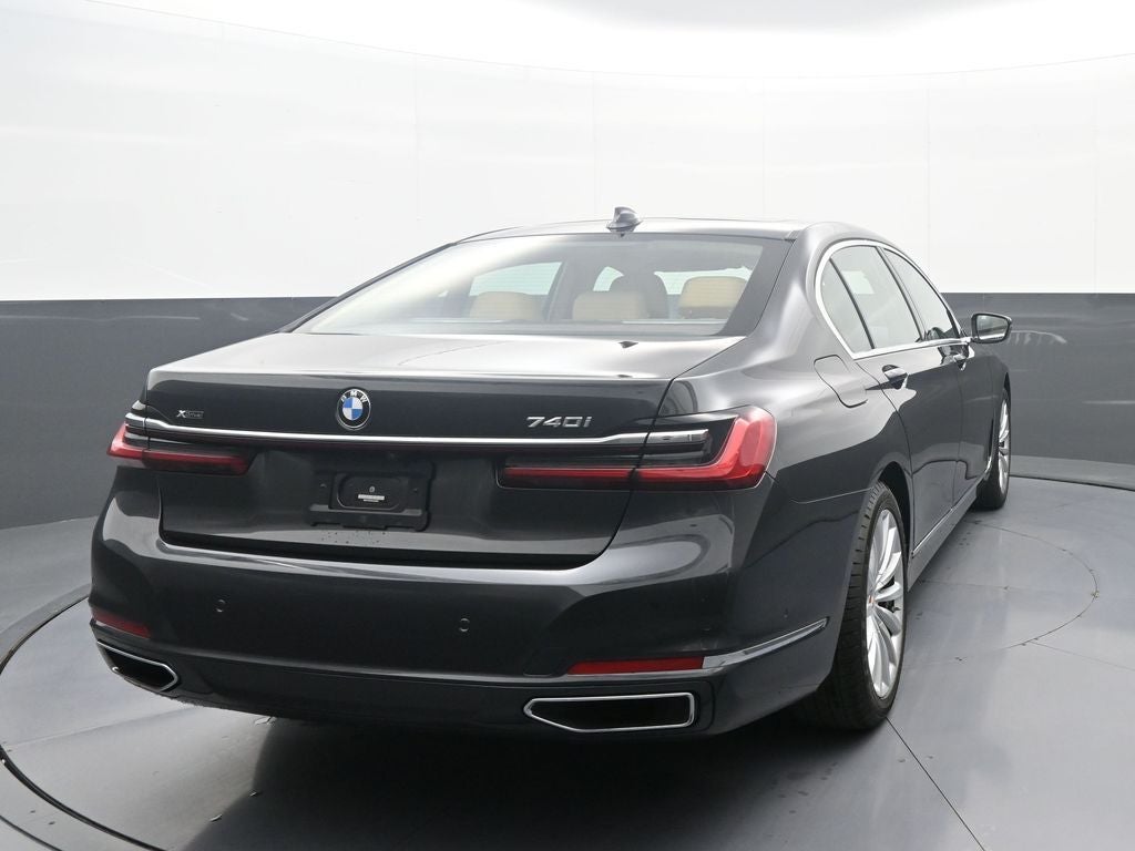 2022 BMW 7 Series 740i xDrive