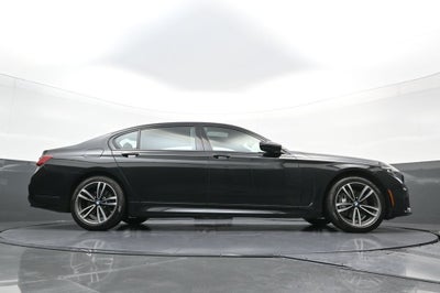 2022 BMW 7 Series 740i xDrive