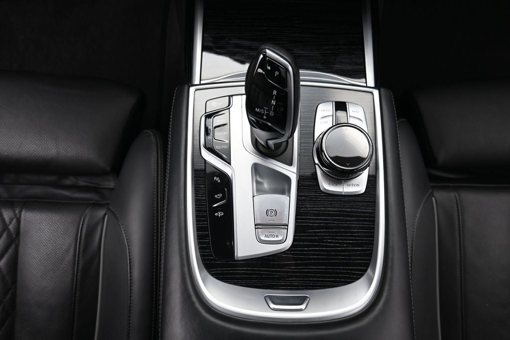 2022 BMW 7 Series 750i xDrive