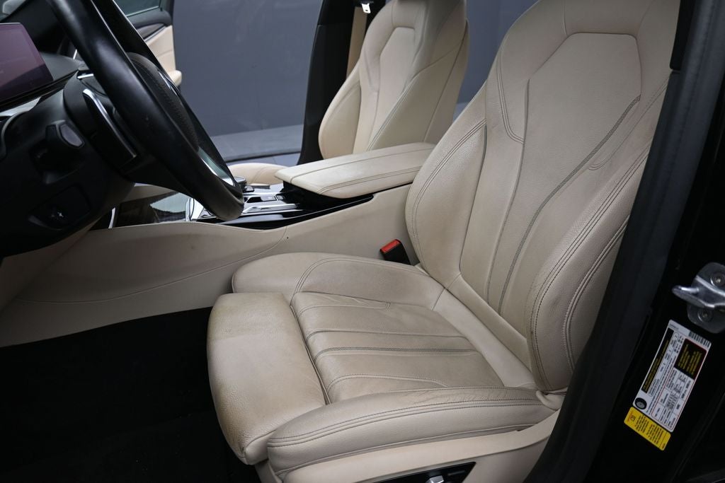 2019 BMW 5 Series 530i