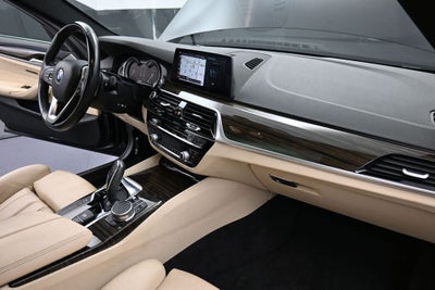 2019 BMW 5 Series 530i
