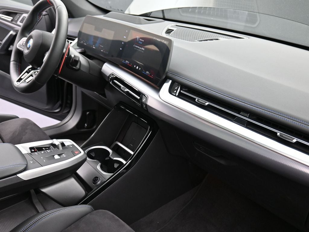 2025 BMW X1 M35i