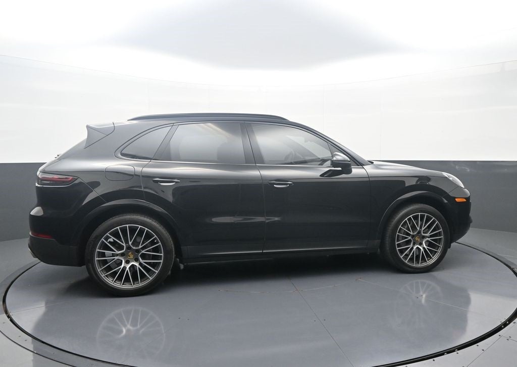 2023 Porsche Cayenne Base