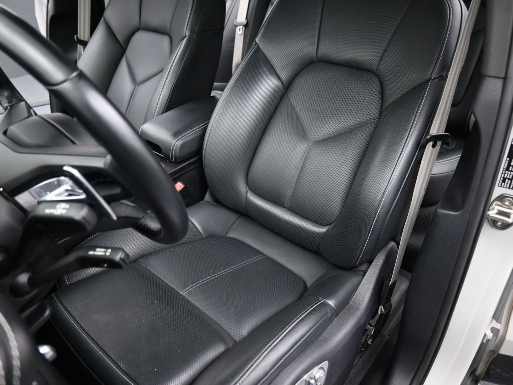 2023 Porsche Macan S