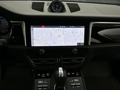 2023 Porsche Macan S