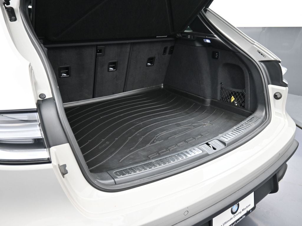 2023 Porsche Macan S