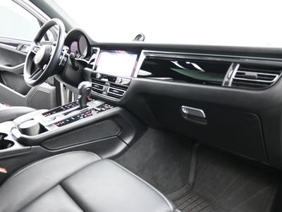 2023 Porsche Macan S