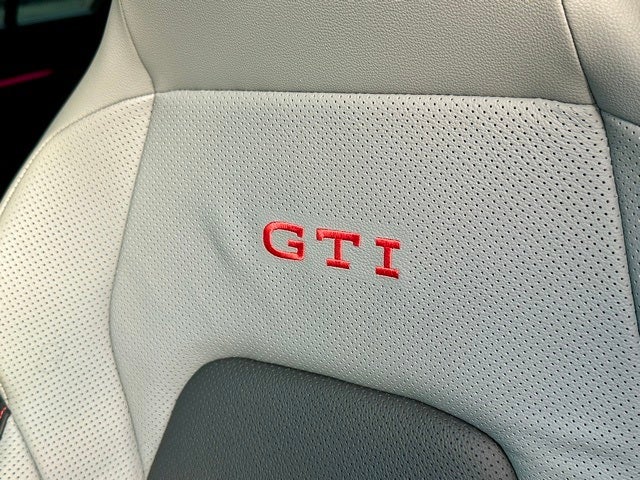 2025 Volkswagen Golf GTI Autobahn