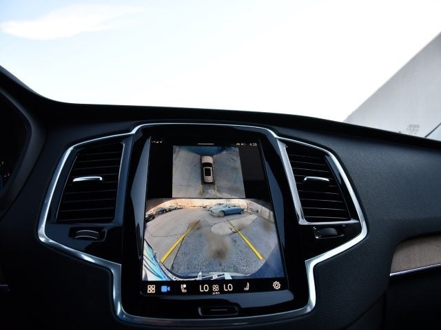 2025 Volvo XC90 B6 Plus 7-Seater