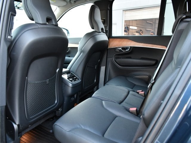 2025 Volvo XC90 B6 Plus 7-Seater