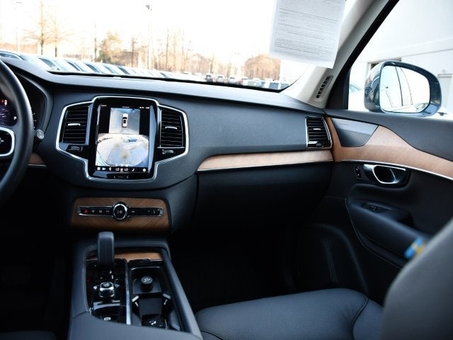 2025 Volvo XC90 B6 Plus 7-Seater