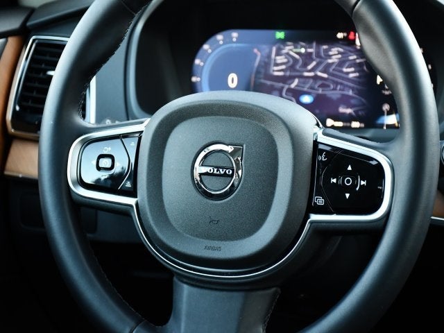 2025 Volvo XC90 B6 Plus 7-Seater