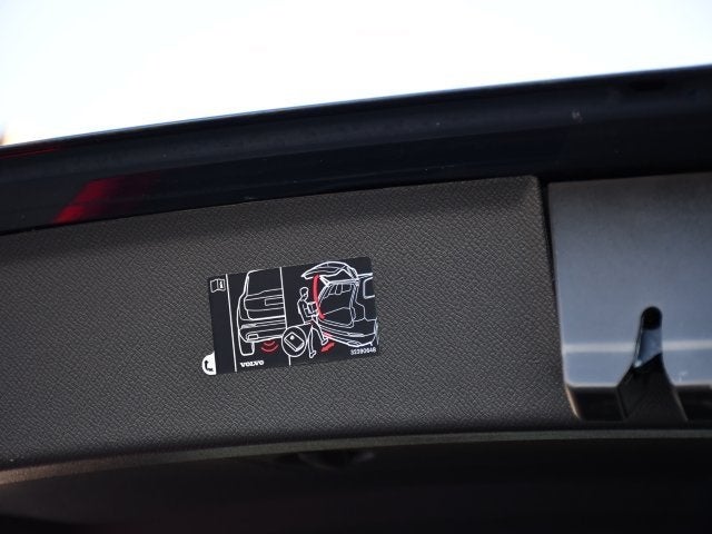 2025 Volvo XC90 B6 Plus 7-Seater